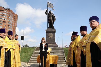 Picture: В российском городе открыли памятник Александру Невскому с цитатой из SHAMAN
