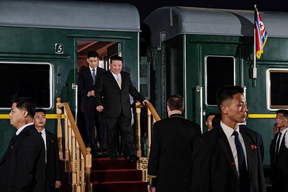 Picture: Описаны особенности бронепоезда Ким Чен Ына