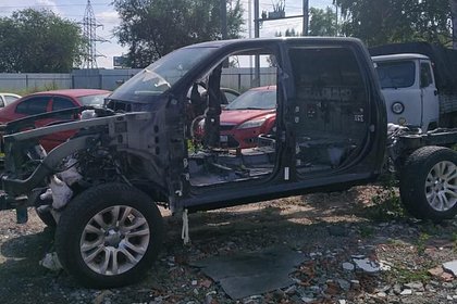 Picture: Российский чиновник разобрал конфискованный у него автомобиль