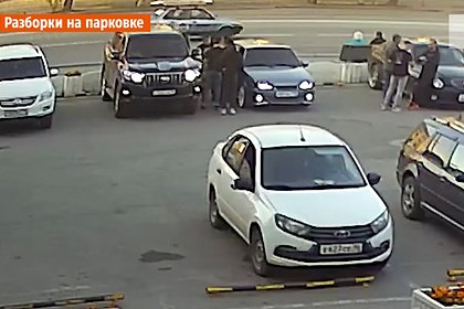 Picture: Российский участковый назначил «стрелку» подросткам и попал на видео