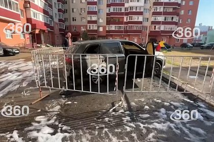 Picture: Российский чиновник связал со своей деятельностью поджог его машины неизвестным