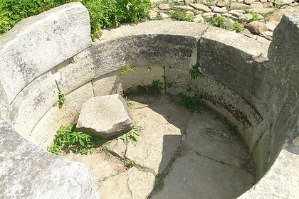 Picture: Древние неразграбленные гробницы обнаружили рядом с Красной Поляной