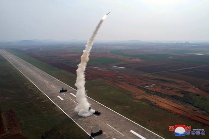 Picture: КНДР запустила новую зенитную ракету
