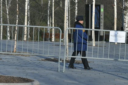 Picture: В Москве в ожидании шторма закрыли парки