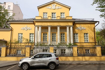 Picture: У арестованного замглавы Минобороны нашли роскошную недвижимость за миллиарды рублей. Как на это отреагировали в Кремле?