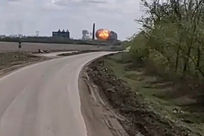 Picture: Американская БМП сняла огненный шар на позициях ВСУ после российского удара
