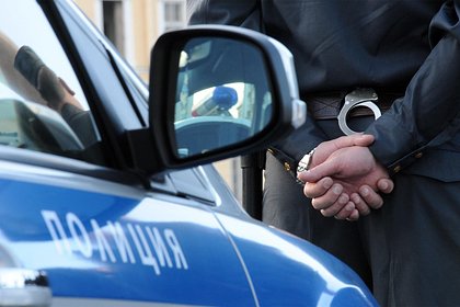 Picture: Полицейского из Чечни задержали с двумя пластинками подозрительных таблеток