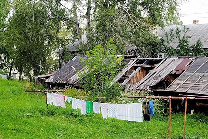Picture: Российскую семью 10 лет не могли переселить из ветхого жилья