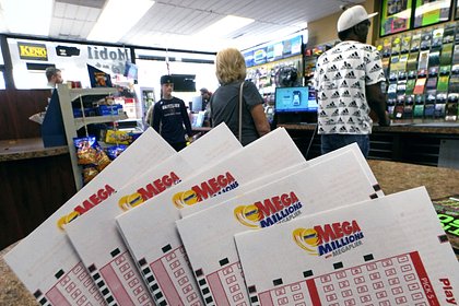 Picture: Женщина дважды за три месяца выиграла в лотерею миллион долларов