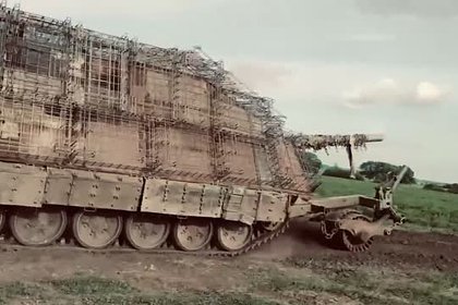 Picture: Появилось видео нового российского танка с защитой против дронов