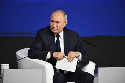 Picture: Путин поблагодарил уходящее в отставку правительство