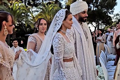 Picture: Во Франции прошла очередная свадьба года. Как торжество английского миллиардера затмило свадьбы мировых звезд?