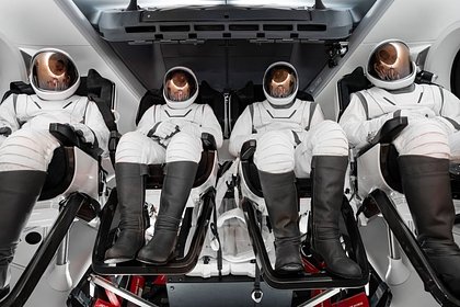 Picture: SpaceX раскрыла дизайн скафандра для выхода в открытый космос