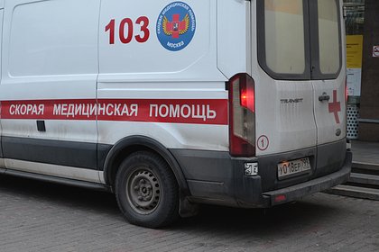 Picture: 12-летняя москвичка попала в больницу со сломанным носом из-за самокатчика