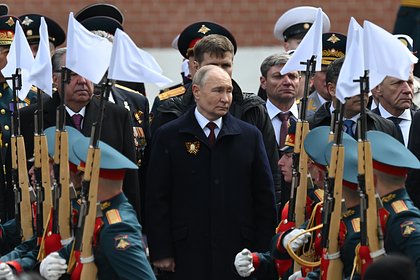 Picture: Путин пообещал военным расширить линейку российских боевых аппаратов