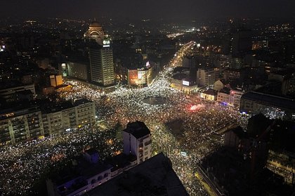 Picture: Протестующие в Белграде устроили потасовки