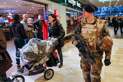 Picture: Французам подготовят инструкцию по выживанию на случай войны