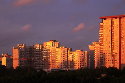 Picture: Москвичи бросились покупать и продавать вторичное жилье