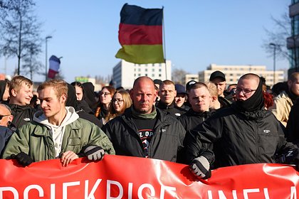 Picture: В Германии сотни ультраправых вышли на демонстрацию