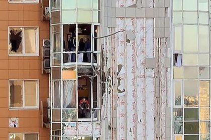 picture: Появились кадры с места падения обломков украинского БПЛА в Москве