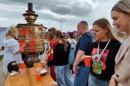 picture: Российские бизнесмены установили рекорд по самому массовому чаепитию