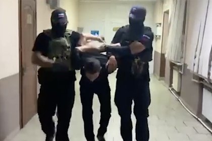 Picture: Первый задержанный за мошенничество в MAX попал на видео