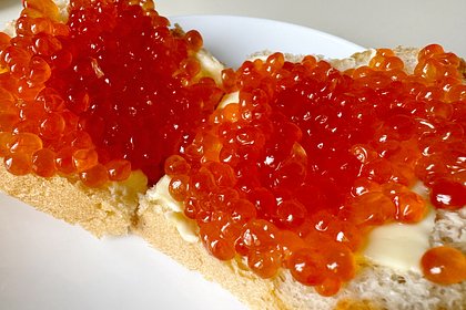 picture: Россиян предупредили о мошенничестве с икрой перед Новым годом