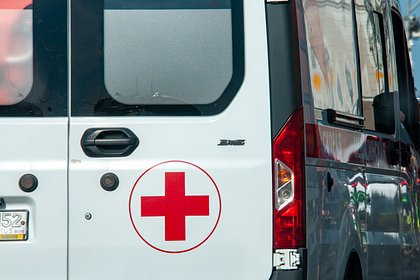 picture: Во время матча в Первой лиге на трибуне умер болельщик