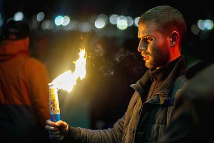 picture: Благодатный огонь привезли в главный храм Крыма