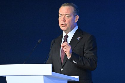 picture: Медведев ответил на заявление Трампа о нефти в Иране словами «кто ему даст»
