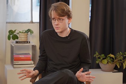 picture: Уехавший из России известный блогер рассказал о чате иноагентов