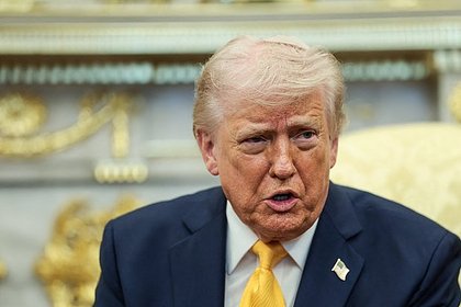 picture: Трампа атаковала «злая» пчела