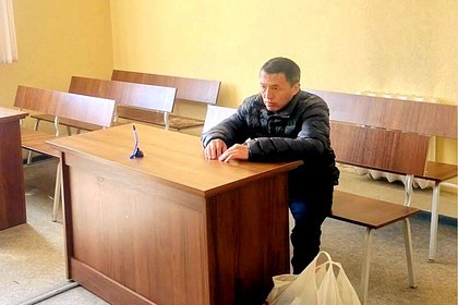 picture: Пытавшегося прорваться к российскому губернатору арестовали