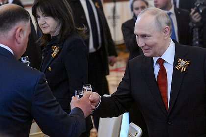 picture: Путин поднял тост за победителей
