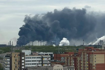 picture: В российском городе загорелись бочки с бензолом и маслом