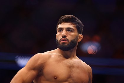picture: Царукян и Руффи провели дуэль взглядов перед UFC 331