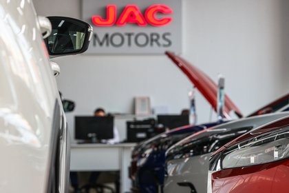 picture: В Россию вернулась популярная машина китайского JAC