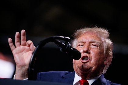 picture: Трамп пошутил про «мамочку» протестующего
